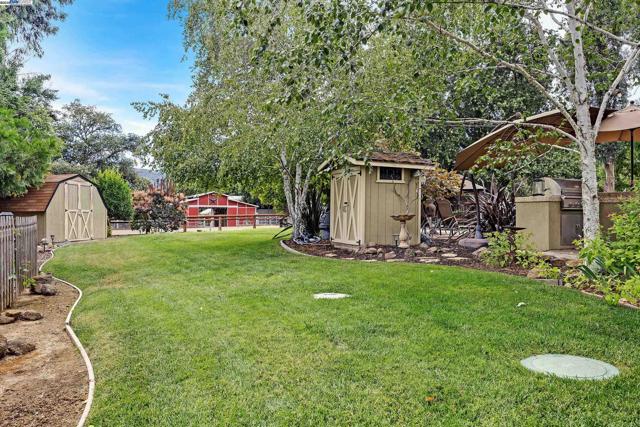 6745 Alisal St, Pleasanton CA: https://media.crmls.org/mediaz/16128485-afea-4d46-8d55-dd82646f4e9e.jpg
