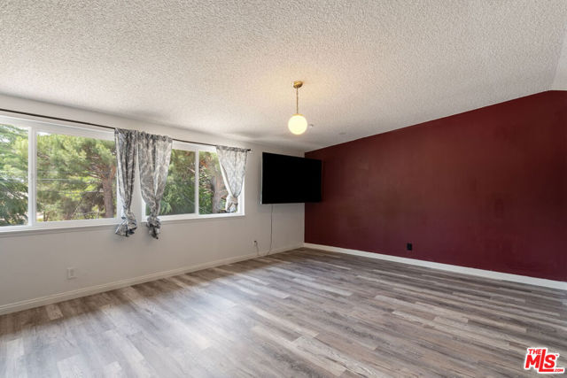 43818 Halcom Avenue, Lancaster CA: https://media.crmls.org/mediaz/161289ec-2e1b-466e-ad7d-c9efac561a55.jpg