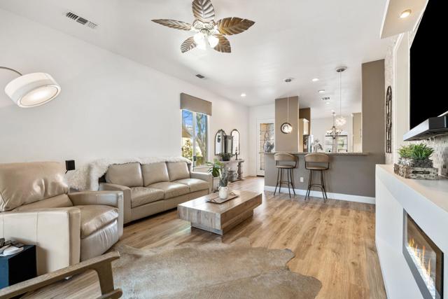 81919 Avenida Dulce, Indio CA: https://media.crmls.org/mediaz/1612eb04-bb43-4f1c-b727-7ac539111e73.jpg