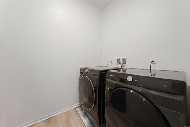 5212 Beachfront, San Diego CA: https://media.crmls.org/mediaz/16130453-20ef-4e3f-9f9c-971087cc29d8.jpg