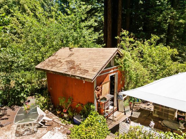 1701 Felton Quarry Road, Felton CA: https://media.crmls.org/mediaz/16133ef5-d8a9-4917-8131-1e955037adc5.jpg
