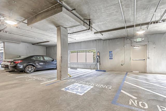 5951 Sunstone Drive, San Jose CA: https://media.crmls.org/mediaz/16138962-27d9-446a-9367-dcf6e0aa026d.jpg