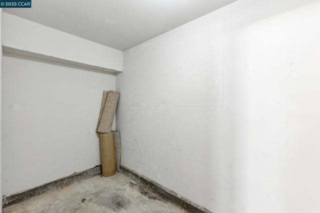 3847 Vineyard Ave, Pleasanton CA: https://media.crmls.org/mediaz/1613c98c-d0db-4055-913c-277dc86c34ca.jpg