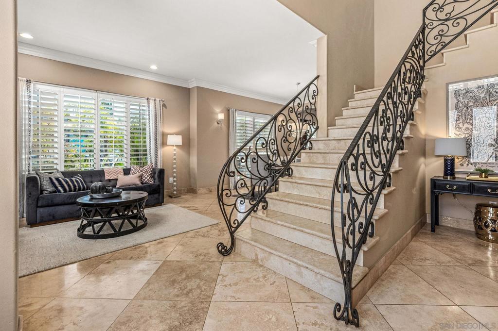1230 Brookes Ave - photo 3