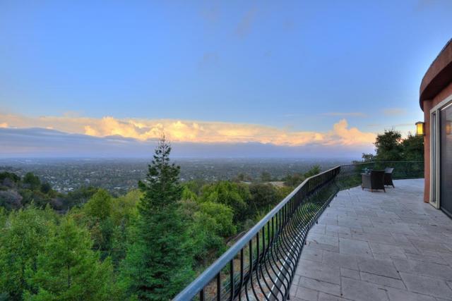 15345 Bohlman Road, Saratoga CA: https://media.crmls.org/mediaz/1615186f-ccb0-49b2-a273-c7a7b99c9af3.jpg