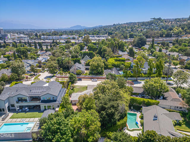 4369 Firmament Avenue, Encino CA: https://media.crmls.org/mediaz/1615fc61-f383-4d43-994f-484cde5834f7.jpg