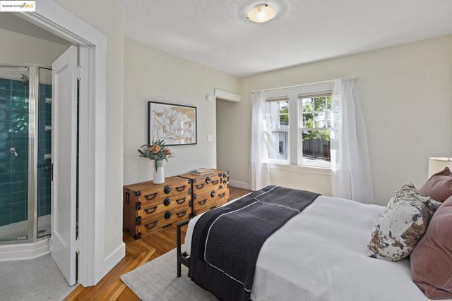 1081 Keith Ave, Berkeley CA: https://media.crmls.org/mediaz/16166589-2ca7-4610-80be-cfa8739fc4b8.jpg