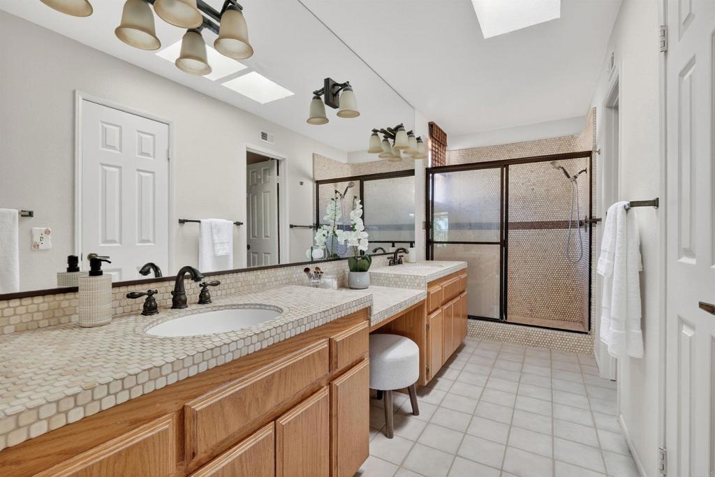 13025 Avenida Marbella - photo 16