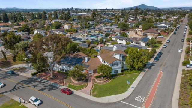 855 Country Club Drive, Chula Vista CA: https://media.crmls.org/mediaz/16172f5c-037e-4446-ba12-07307f4dd228.jpg