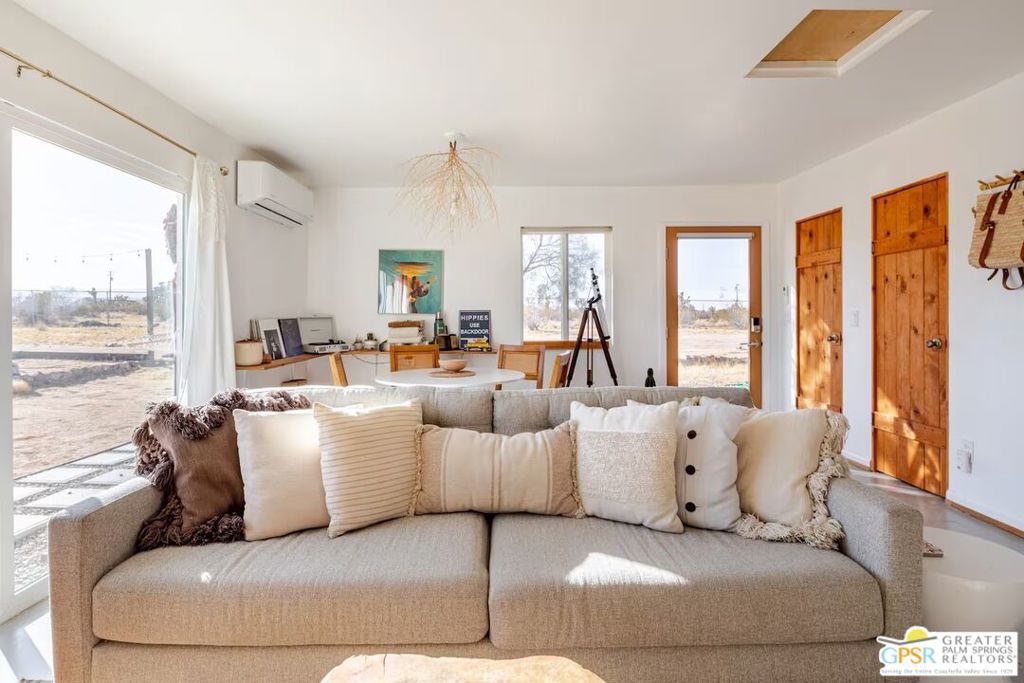 MLS #25626383PS image #5