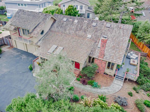 135 Seabreeze Place, Aptos CA: https://media.crmls.org/mediaz/1618cf23-6c04-43b3-8b29-497ff182f342.jpg