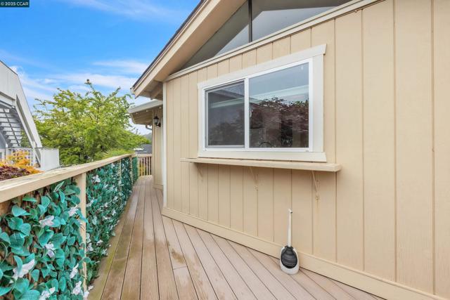 116 Falmouth Ct, Aptos CA: https://media.crmls.org/mediaz/1618f2bd-90be-46ae-9731-bd18b5969e6a.jpg
