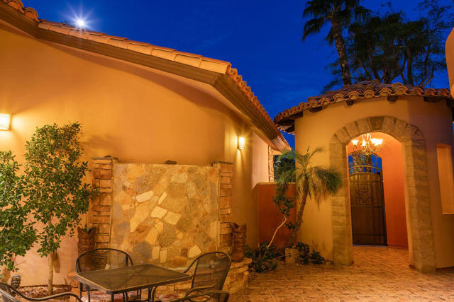 77170 Casa Del Sol, La Quinta CA: https://media.crmls.org/mediaz/161a21f4-fa5d-4915-bae7-39bf79fb6477.jpg