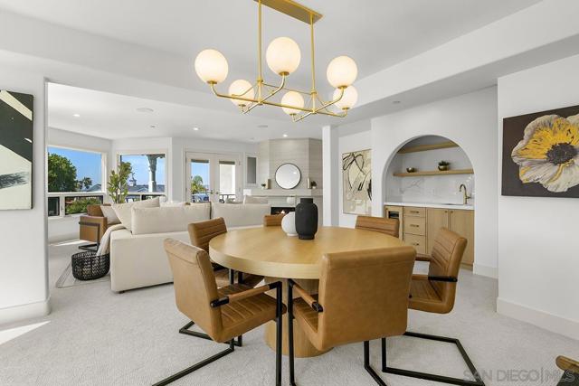 1099 1st St, Coronado CA: https://media.crmls.org/mediaz/161a725b-ad87-41d9-9930-ceea3a92477b.jpg