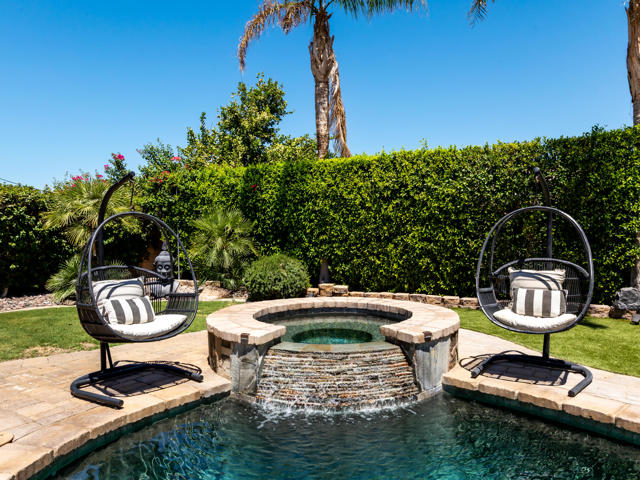 Image 5 of 39 For 79818 Parkway Esplanade