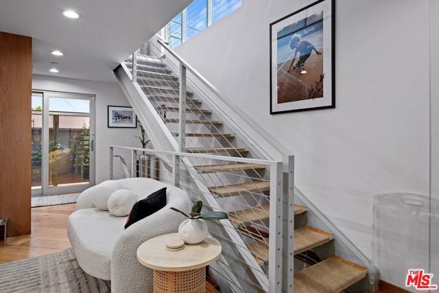 512 Brooks Avenue, Venice CA: https://media.crmls.org/mediaz/161aea7b-5d76-4d1b-be14-9f0b6a52a0cb.jpg