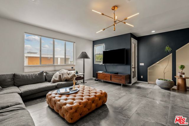 1344 Douglas Street, Los Angeles CA: https://media.crmls.org/mediaz/161b1508-8585-45f4-9a62-2bb1d8d6c740.jpg