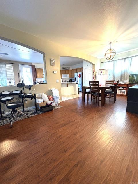 Detail Gallery Image 29 of 36 For 33510 Cedar Creek Ln, Lake Elsinore,  CA 92532 - 4 Beds | 2/1 Baths