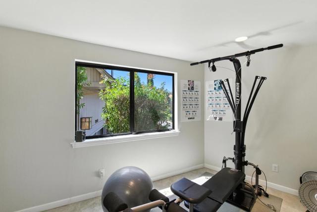 2935 Sherwood Drive, San Carlos CA: https://media.crmls.org/mediaz/161bbdc5-1fd7-4fdd-a5ff-63191018b118.jpg