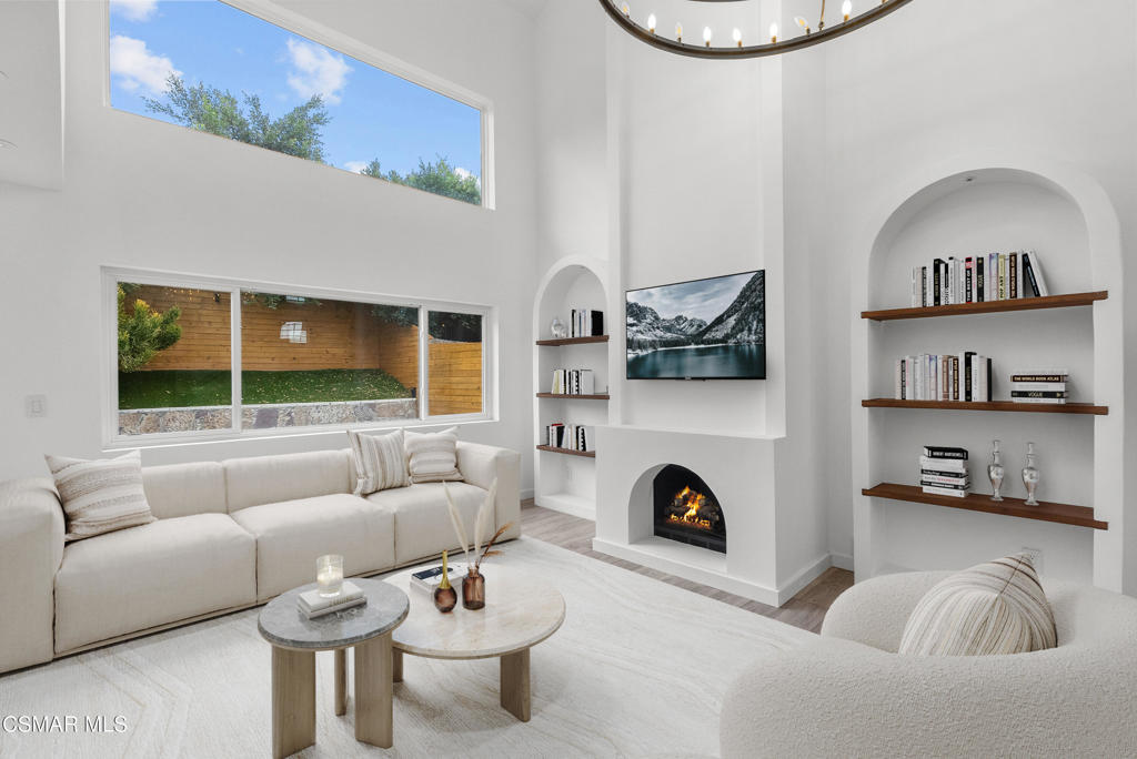 MLS #225004247 img 2