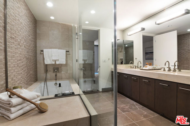 1755 Ocean Avenue, Santa Monica CA: https://media.crmls.org/mediaz/161ef290-4963-4201-b121-5bd2570a2992.jpg