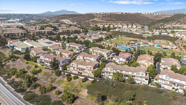 1463 Paseo Aurora, San Diego CA: https://media.crmls.org/mediaz/161f7b70-1eeb-4533-91a1-e2b9203aa439.jpg
