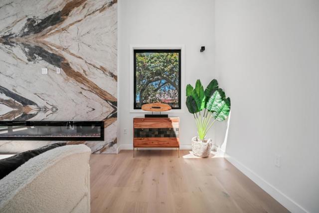 239 Eureka Court, Sunnyvale CA: https://media.crmls.org/mediaz/161fac6b-7393-483a-975d-48900e53d8b0.jpg