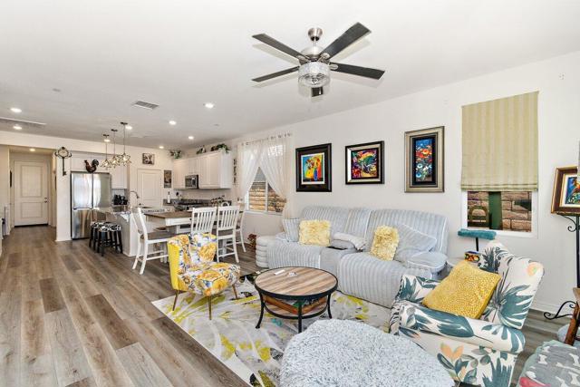 Image 10 of 47 For 85829 Burano Place