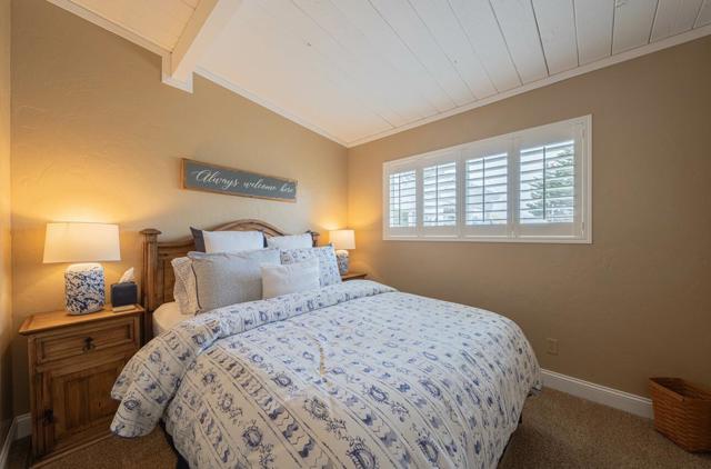 3093 Salinas Avenue, Marina CA: https://media.crmls.org/mediaz/16200f0b-6115-4745-bead-c8a66fae1c42.jpg