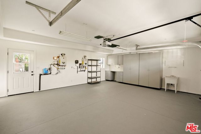 4224 Madison Avenue, Culver City CA: https://media.crmls.org/mediaz/162065c3-cb31-4eb6-a4f3-a20a91b27d97.jpg