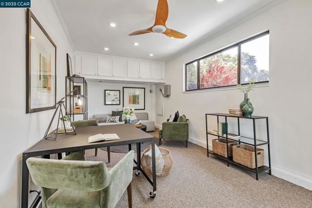 3180 Arbolado Dr, Walnut Creek CA: https://media.crmls.org/mediaz/16207d62-bf7b-4ed4-a408-577dc18ef134.jpg