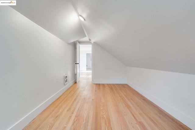 1238 12Th St, Oakland CA: https://media.crmls.org/mediaz/1620d963-8ef1-4e10-9e62-ecf59acf3b4a.jpg