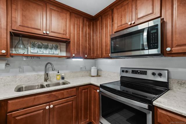 6376 Rancho Mission Rd, San Diego CA: https://media.crmls.org/mediaz/162136e8-6d27-4134-baaf-97c40d92366d.jpg