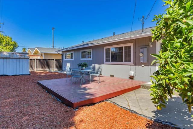 751 San Pablo Drive, Mountain View CA: https://media.crmls.org/mediaz/16216aa7-921c-48a8-a494-64c7f4095c07.jpg