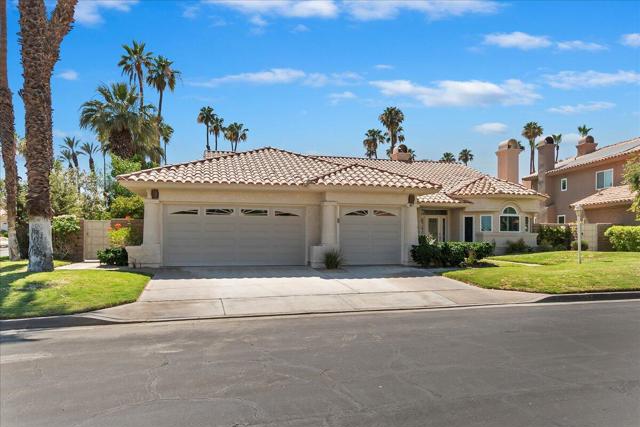 401 Cypress Point Drive, Palm Desert CA: https://media.crmls.org/mediaz/1622465e-11b6-4034-bf44-334143a893b7.jpg