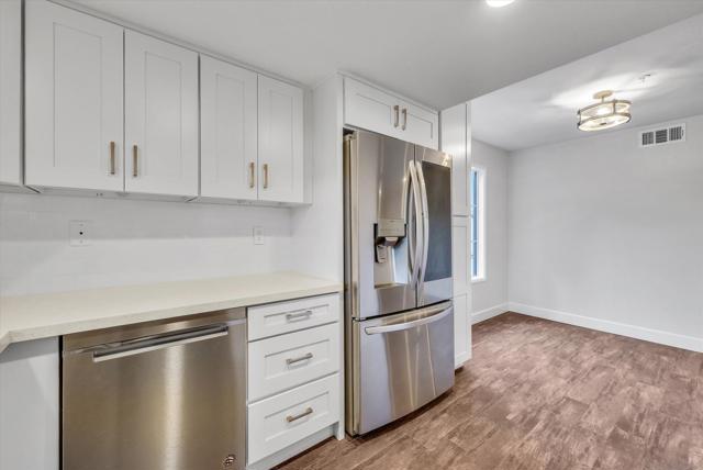 155 N Cross Creek Rd, Orange CA: https://media.crmls.org/mediaz/1622df57-d8b1-49b0-964d-7770d41f086b.jpg