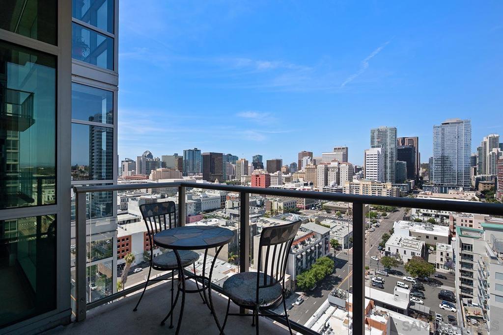 800 The Mark Ln - photo 7