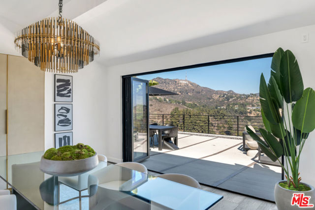 2960 LAKERIDGE Drive, Los Angeles CA: https://media.crmls.org/mediaz/16233d0b-7402-4f9d-ab3d-9303e904b404.jpg