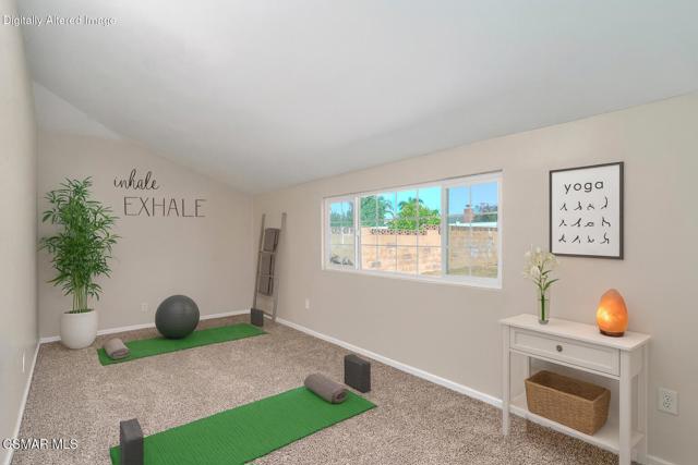 560 Randy Drive, Newbury Park CA: https://media.crmls.org/mediaz/1623665e-49a9-4980-be24-8de79aea192d.jpg