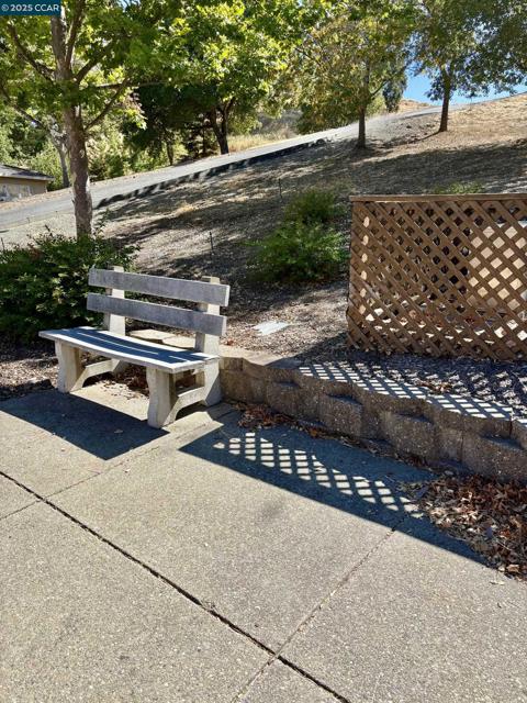2854 Saklan Indian Dr, Walnut Creek CA: https://media.crmls.org/mediaz/1624120b-a34a-436a-9f82-0413399eabd3.jpg