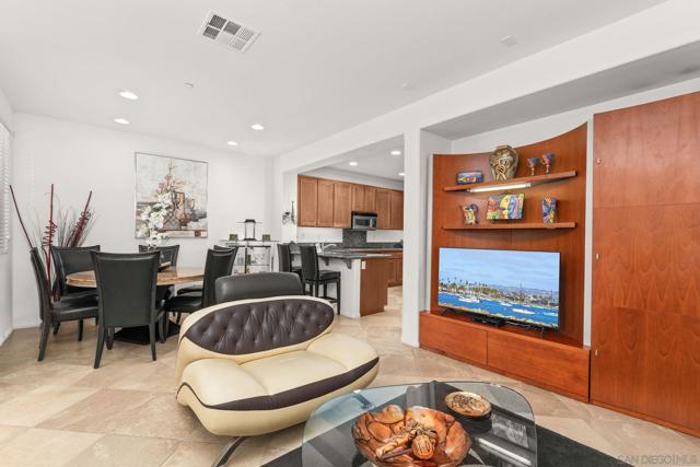 13033 Lamia Point, San Diego CA: https://media.crmls.org/mediaz/1624150f-dc3c-4d54-a384-a52d3597e7b7.jpg
