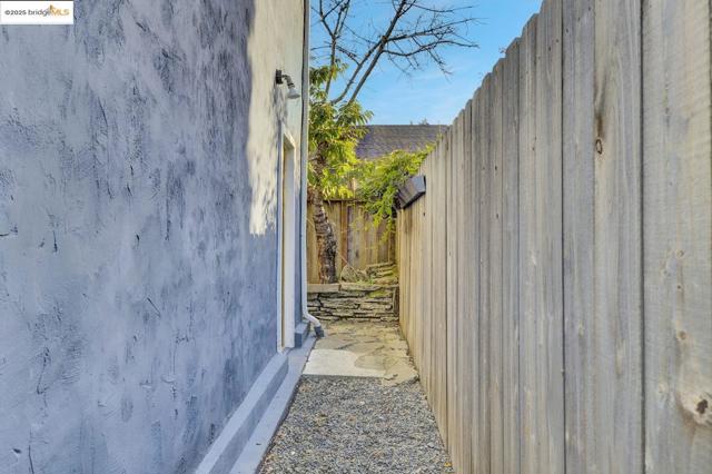 2406 10th, Berkeley CA: https://media.crmls.org/mediaz/1624d73a-3a03-4680-b87f-78c42f28322d.jpg