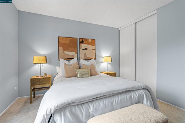 5319 Ridgeview Cir, El Sobrante CA: https://media.crmls.org/mediaz/1624d7dd-5775-4ccb-aa8c-745dc42e83ac.jpg