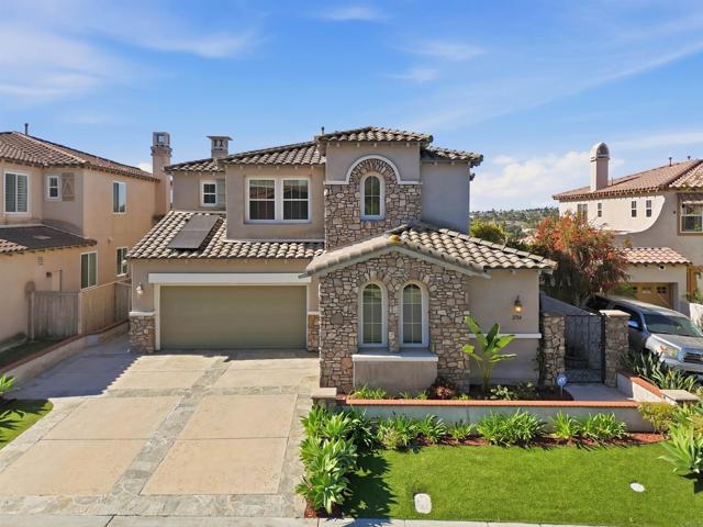 Detail Gallery Image 2 of 42 For 2784 Rambling Vista Rd, Chula Vista,  CA 91915 - 4 Beds | 4 Baths