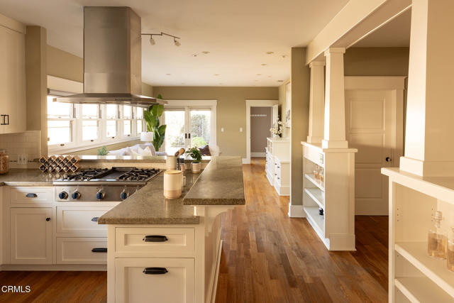 Detail Gallery Image 9 of 34 For 1030 Adelaine Ave, South Pasadena,  CA 91030 - 4 Beds | 3 Baths