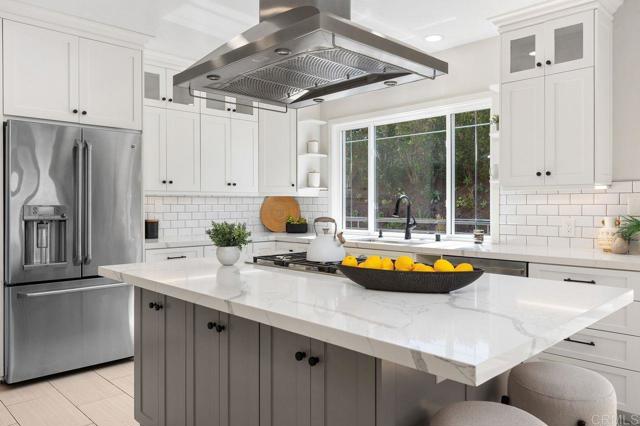 Detail Gallery Image 22 of 59 For 6829 Corintia St, Carlsbad,  CA 92009 - 4 Beds | 3/1 Baths