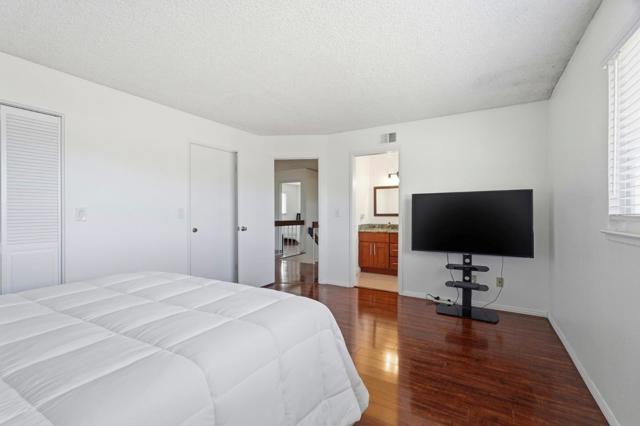 2878 Glen Ascot Way, San Jose CA: https://media.crmls.org/mediaz/1627f92d-90be-4d4c-8dec-6998f5b056f2.jpg