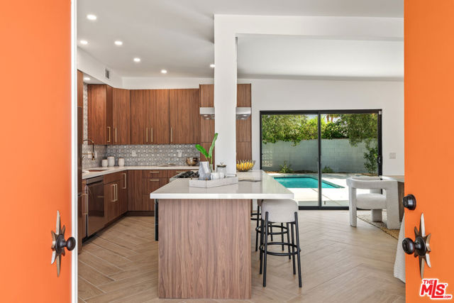 1979 East Alejo Road, Palm Springs, CA 92262 | Slideshow Image #9