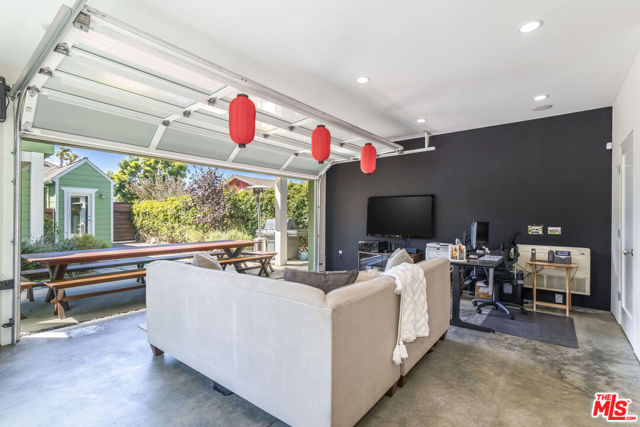 3734 Wade Street, Los Angeles CA: https://media.crmls.org/mediaz/1629169a-5ca4-4a6b-8b75-12e7e1018e0c.jpg