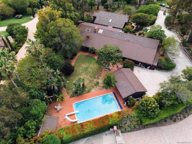 6009 Mimulus, Rancho Santa Fe CA: https://media.crmls.org/mediaz/16293393-2b18-46c2-9fb1-7bd40c910710.jpg